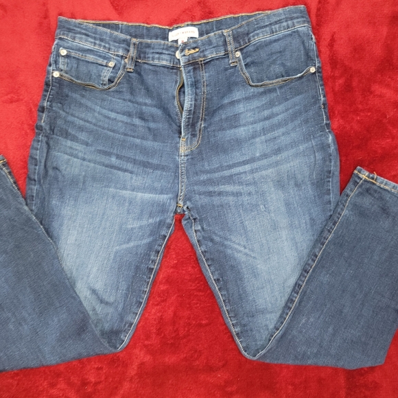 Lucky Brand Blue Straight Jeans Classic Style - Picture 1 of 8